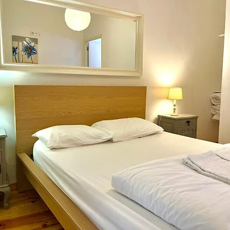 With Terrasse - 3 Bedroom, 3 Bathroom Triplex-2